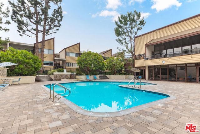 5950 Canterbury Drive C209, Culver City, CA 90230