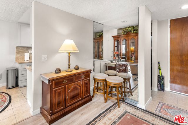5950 Canterbury Drive C209, Culver City, CA 90230