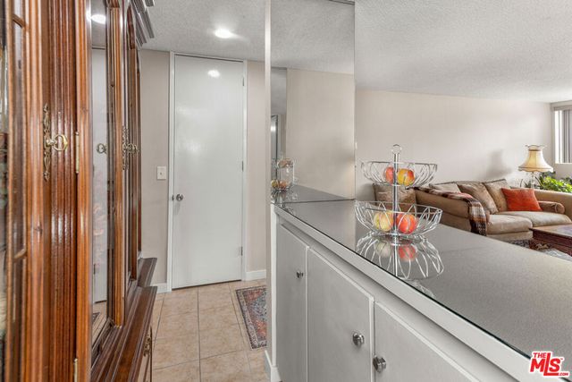 5950 Canterbury Drive C209, Culver City, CA 90230