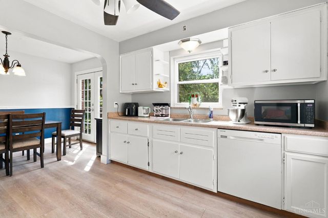 3695 Lakewood Drive, Green Twp, OH 45248