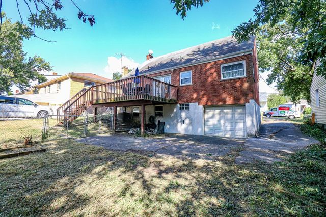 3695 Lakewood Drive, Green Twp, OH 45248