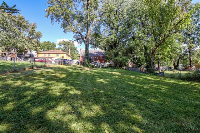 3695 Lakewood Drive, Green Twp, OH 45248