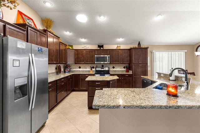 2859 RESMONDO ROAD, The Villages, FL 32163