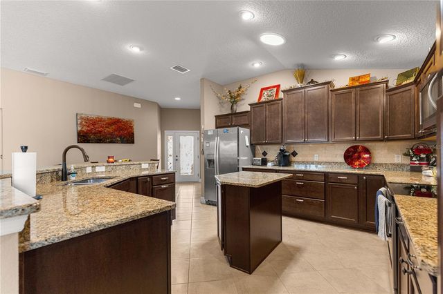 2859 RESMONDO ROAD, The Villages, FL 32163