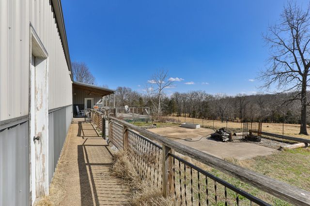 5406 County O-524, Ava, MO 65608