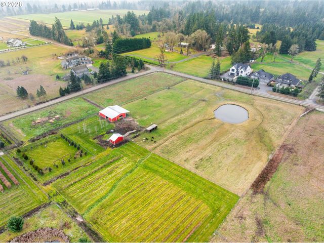 1483 Sw HOFFMAN Rd, West Linn, OR 97068