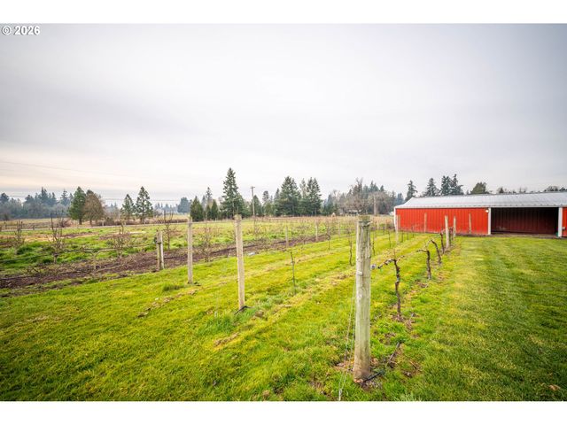 1483 Sw HOFFMAN Rd, West Linn, OR 97068
