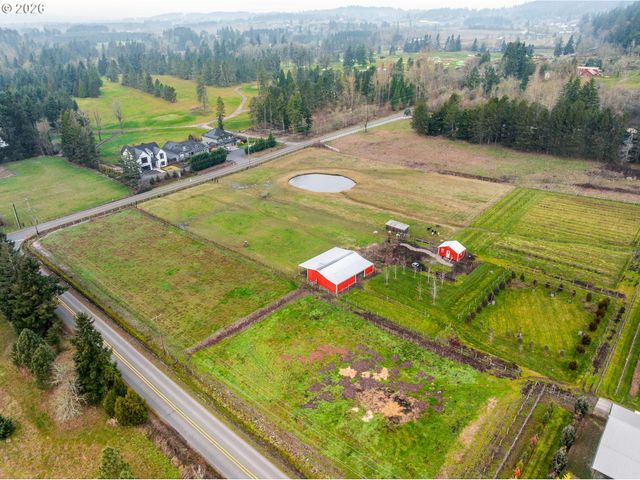 1483 Sw HOFFMAN Rd, West Linn, OR 97068