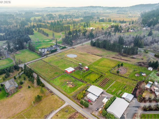 1483 Sw HOFFMAN Rd, West Linn, OR 97068