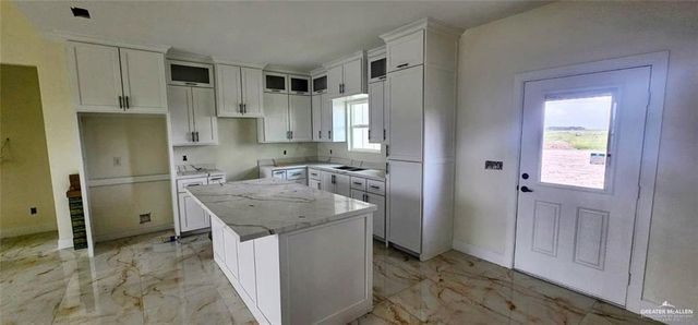 121 Lenon Street, Edcouch, TX 78538