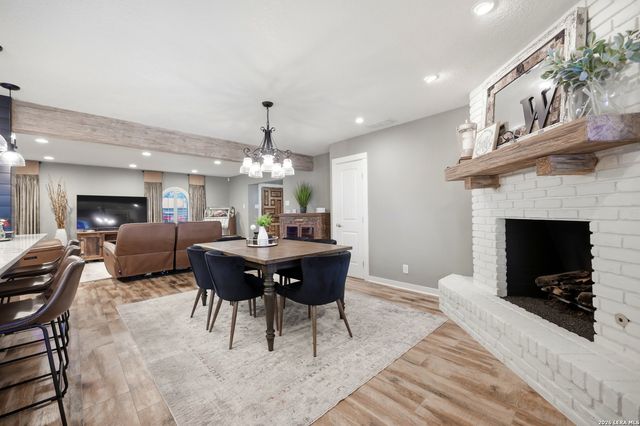 106 Barcelona Drive, Universal City, TX 78148