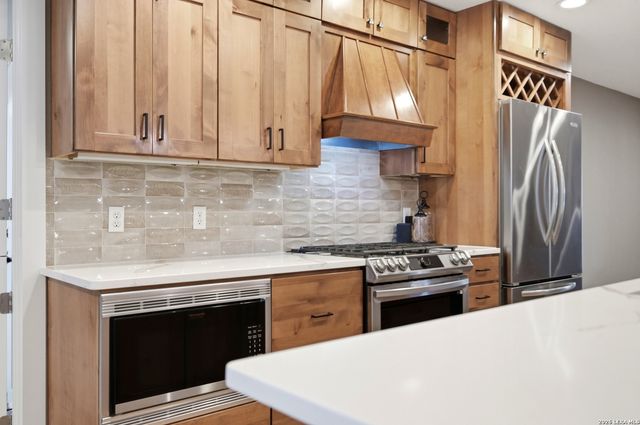 106 Barcelona Drive, Universal City, TX 78148