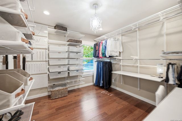 106 Barcelona Drive, Universal City, TX 78148