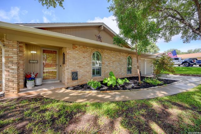 106 Barcelona Drive, Universal City, TX 78148