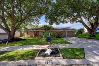 106 Barcelona Drive, Universal City, TX 78148