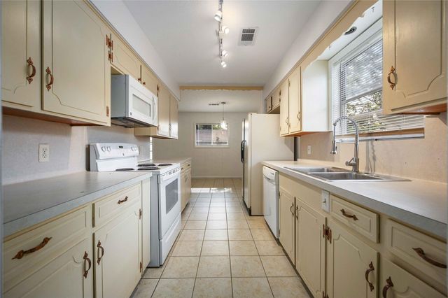 814 Alyse Street, Deer Park, TX 77536