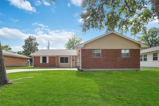 814 Alyse Street, Deer Park, TX 77536