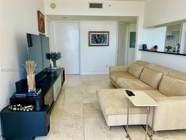 21055 Yacht Club Dr 2710, Aventura, FL 33180