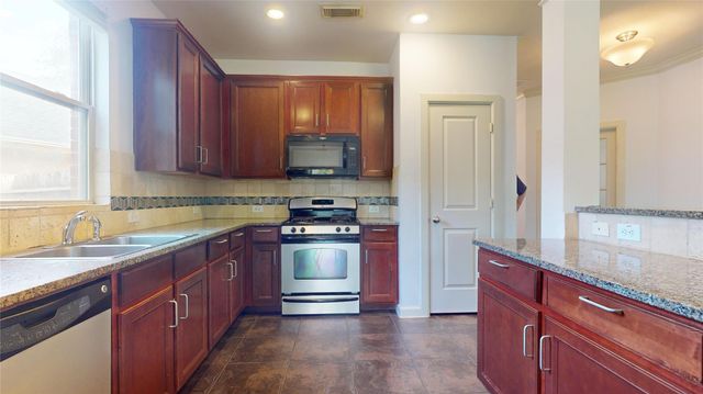 195 Cooper Stream Ln, Richmond, TX 77406
