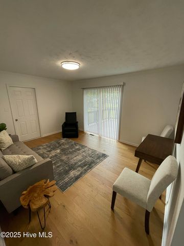 600 Oakwood Avenue, Jacksonville, NC 28546