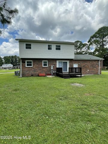 600 Oakwood Avenue, Jacksonville, NC 28546