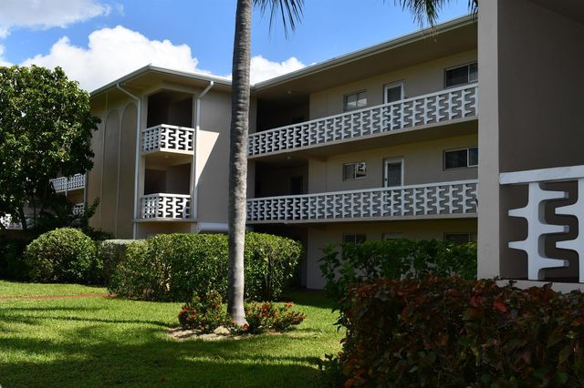 2721 N Garden Dr Drive N 202, Lake Worth, FL 33461
