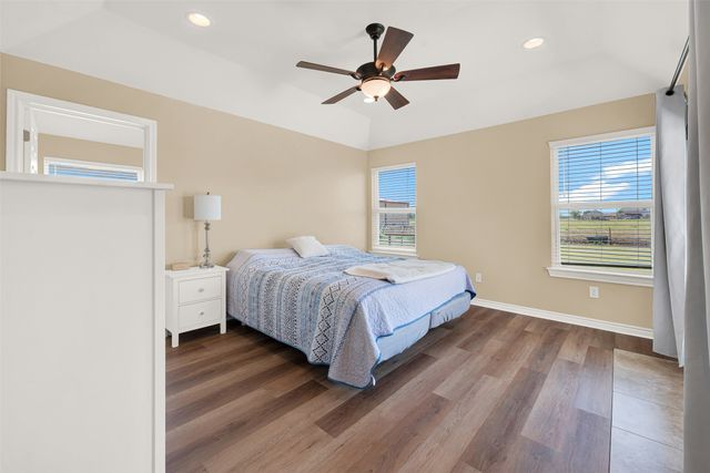 736 Audra Circle, Rhome, TX 76078