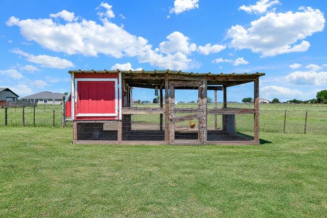 736 Audra Circle, Rhome, TX 76078