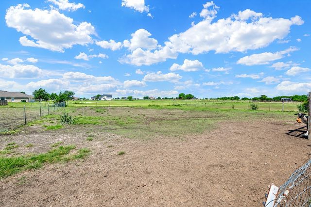 736 Audra Circle, Rhome, TX 76078
