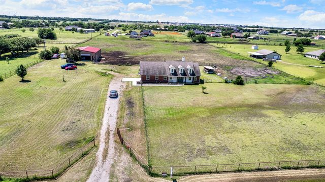 736 Audra Circle, Rhome, TX 76078