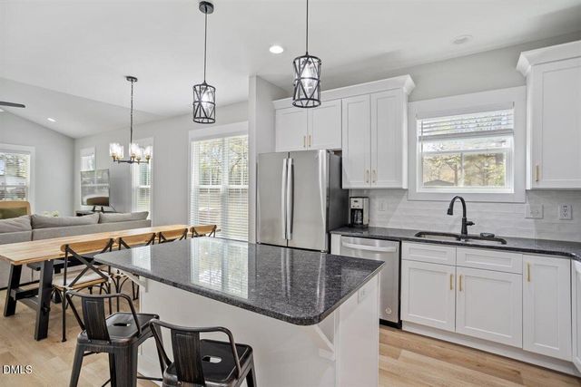 506 Dogwood Road, Holly Springs, NC 27540