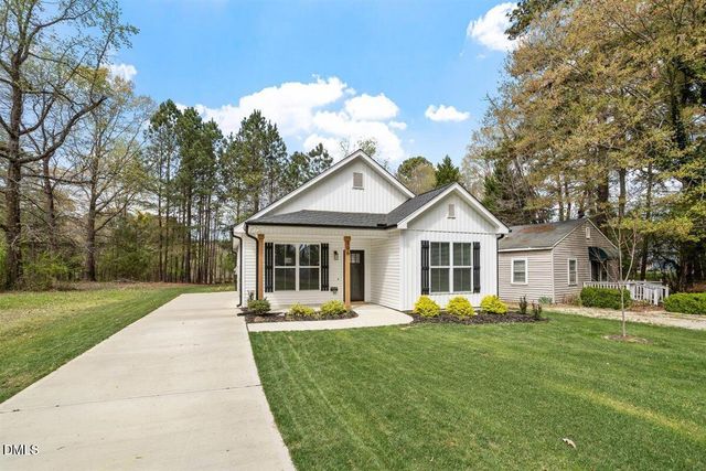 506 Dogwood Road, Holly Springs, NC 27540