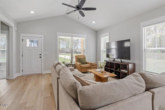 506 Dogwood Road, Holly Springs, NC 27540