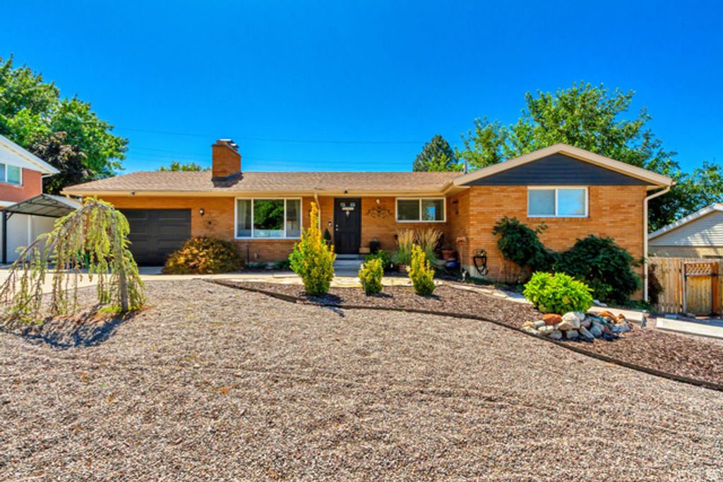 966 E 400 N, Bountiful, UT 84010 — exterior