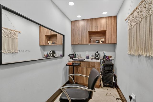 Full-Service Beauty Salon For Sale In Doral, Doral, FL 33172