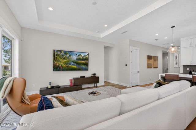 20 OAKMOSS Drive, St. Johns, FL 32259