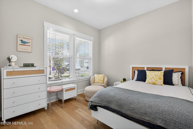 20 OAKMOSS Drive, St. Johns, FL 32259