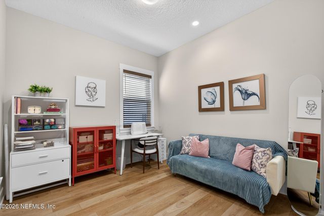 20 OAKMOSS Drive, St. Johns, FL 32259