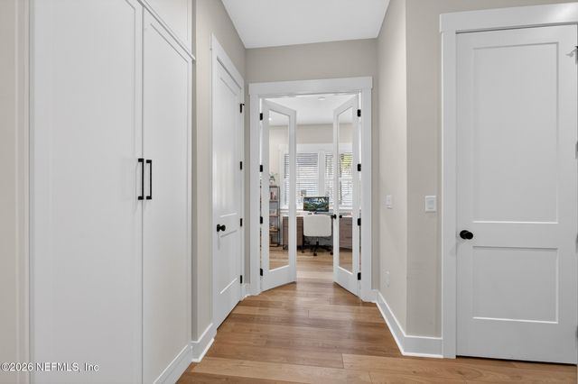 20 OAKMOSS Drive, St. Johns, FL 32259