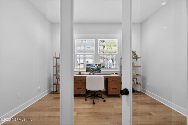 20 OAKMOSS Drive, St. Johns, FL 32259