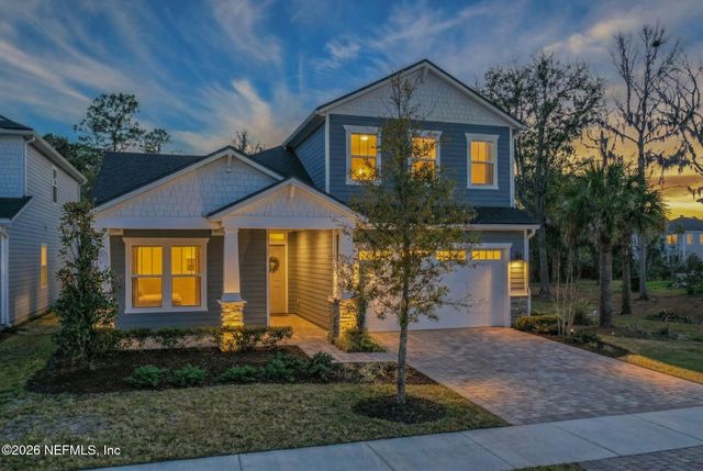 20 OAKMOSS Drive, St. Johns, FL 32259