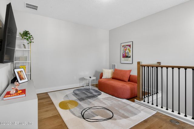 20 OAKMOSS Drive, St. Johns, FL 32259