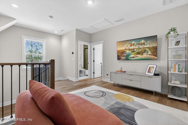 20 OAKMOSS Drive, St. Johns, FL 32259