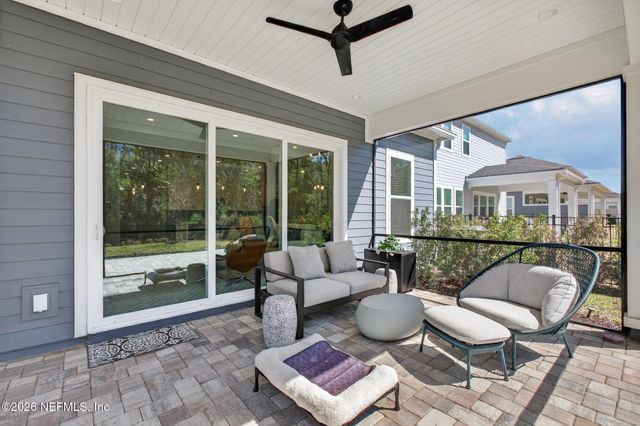 20 OAKMOSS Drive, St. Johns, FL 32259