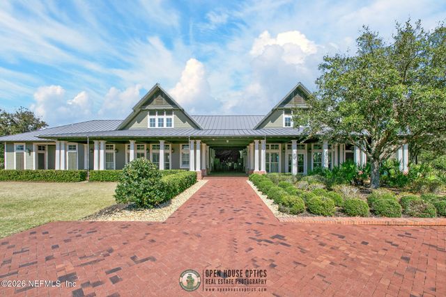 20 OAKMOSS Drive, St. Johns, FL 32259