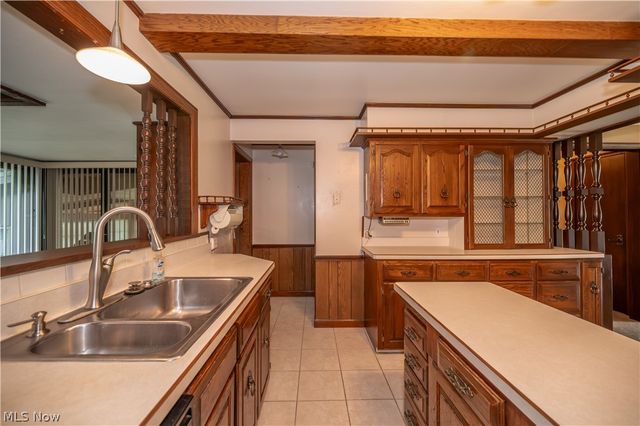 2882 Decamp Road, Youngstown, OH 44511