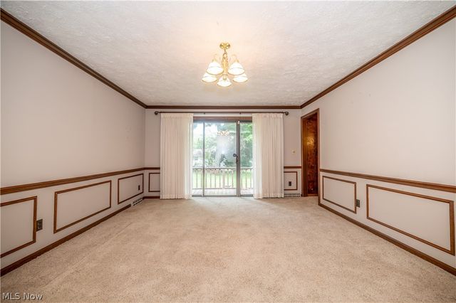 2882 Decamp Road, Youngstown, OH 44511