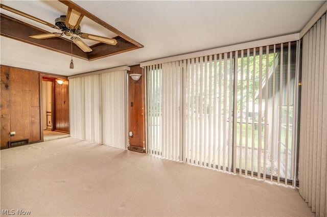 2882 Decamp Road, Youngstown, OH 44511