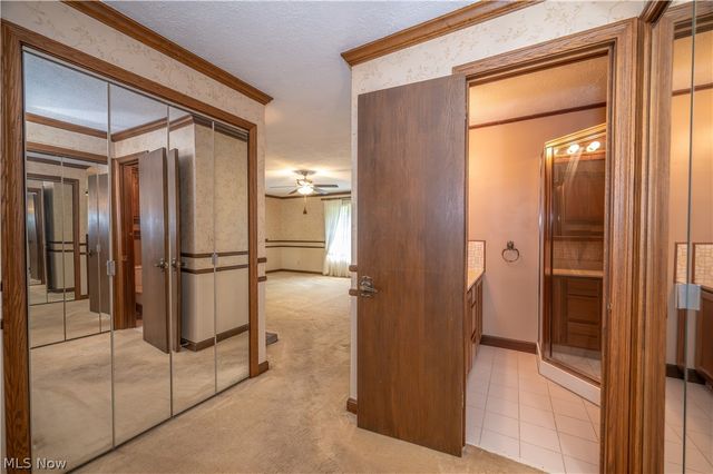 2882 Decamp Road, Youngstown, OH 44511