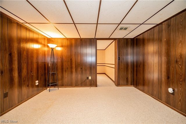 2882 Decamp Road, Youngstown, OH 44511